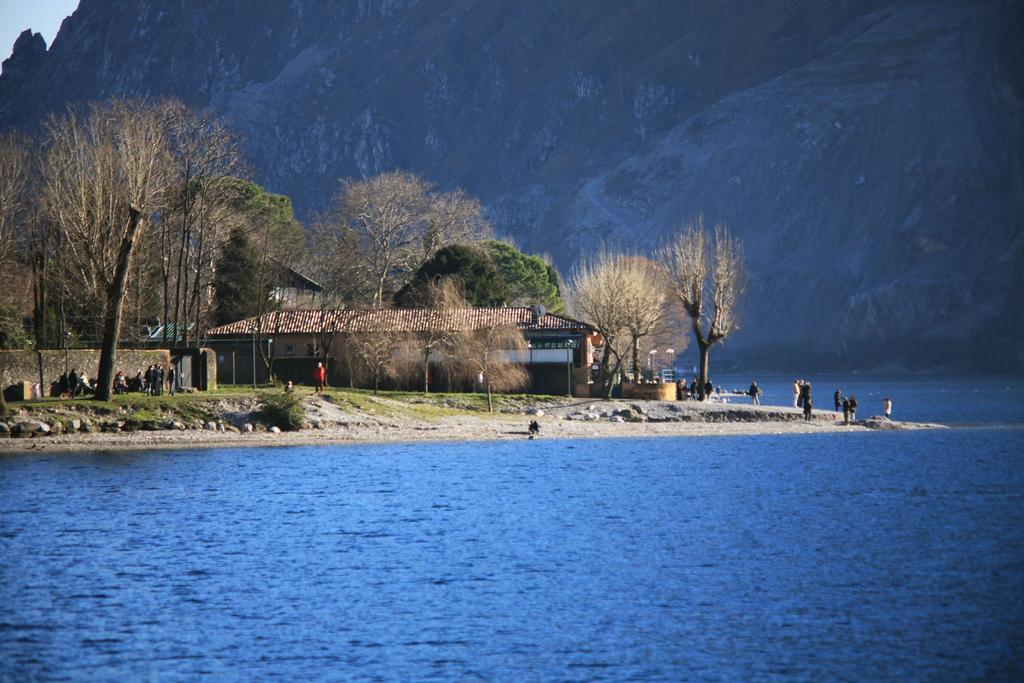 A...Fior Di Lago Abbadia Lariana Exteriör bild