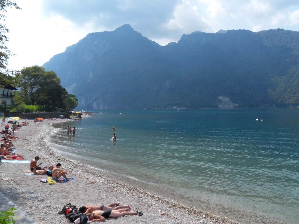A...Fior Di Lago Abbadia Lariana Exteriör bild